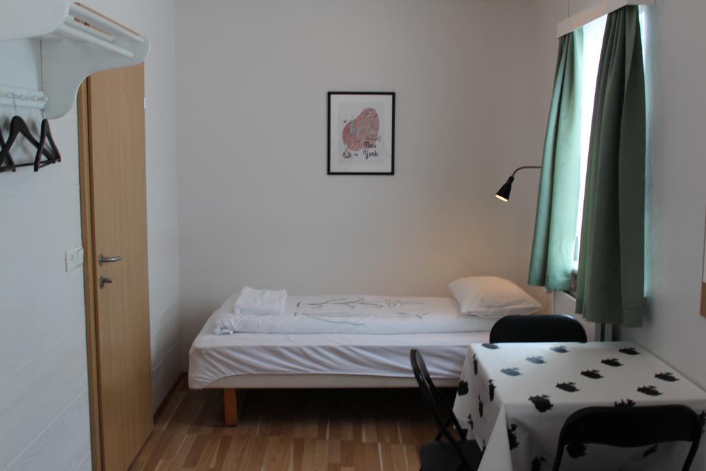 Lonsa Guesthouse Акурейри Экстерьер фото